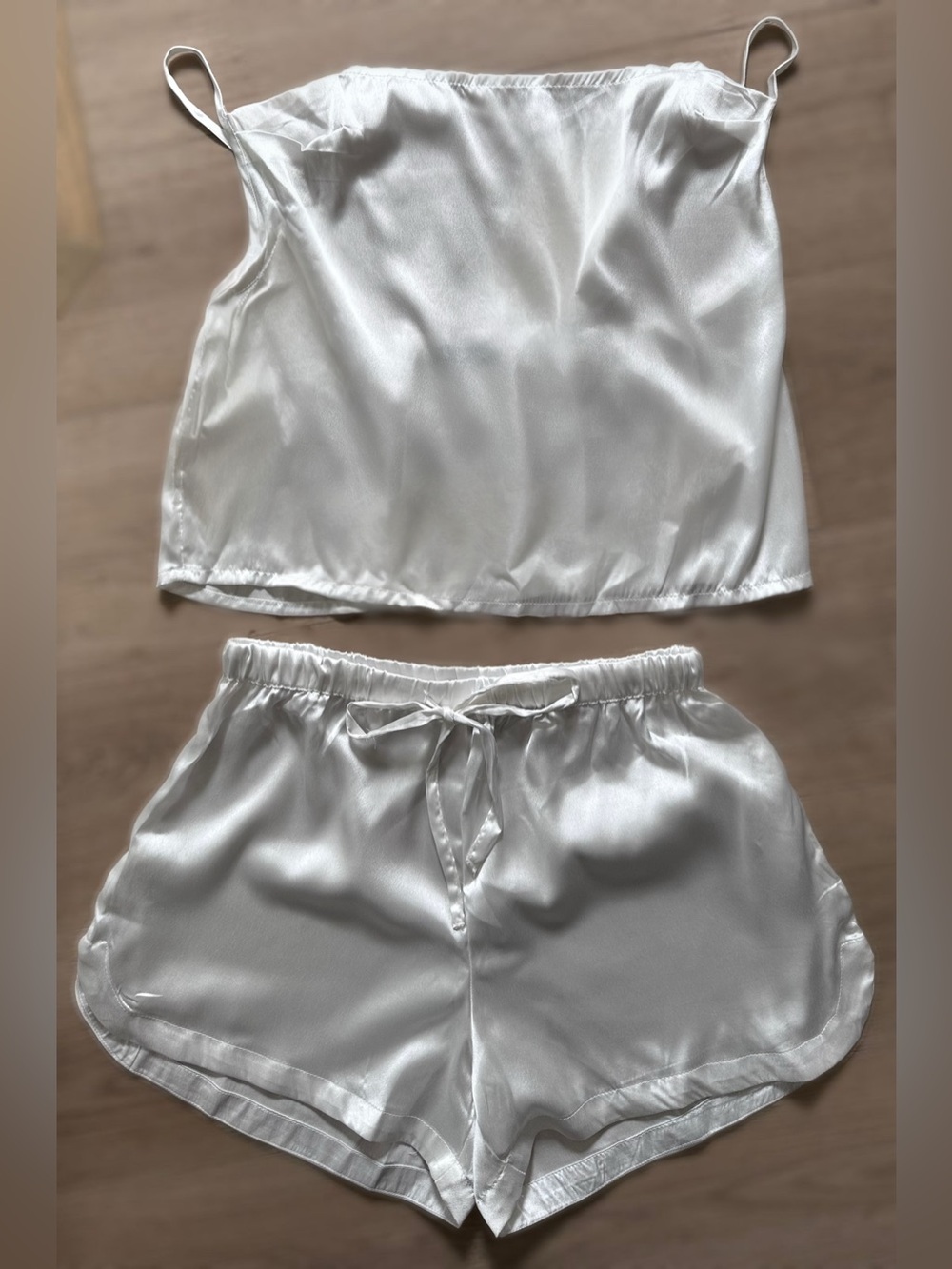 PrettyLittleThing White Satin Cami & Shorts Sleep Set | Size Small